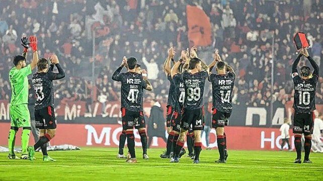 Newells y Deportivo Riestra miden en Paraná por los 16vos de final de la Copa Argentina.