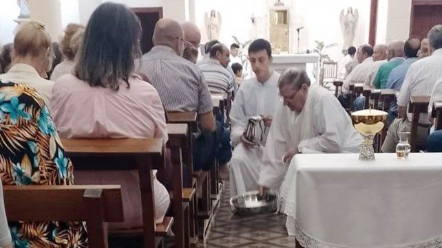 Menescardi se descompensó durante la misa de Jueves Santo