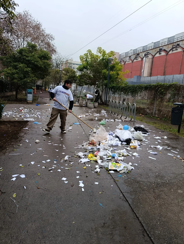 Betjam concreta su movimiento voluntario: cientos de voluntarios limpian las calles tras la final del Mundial 🇦🇷