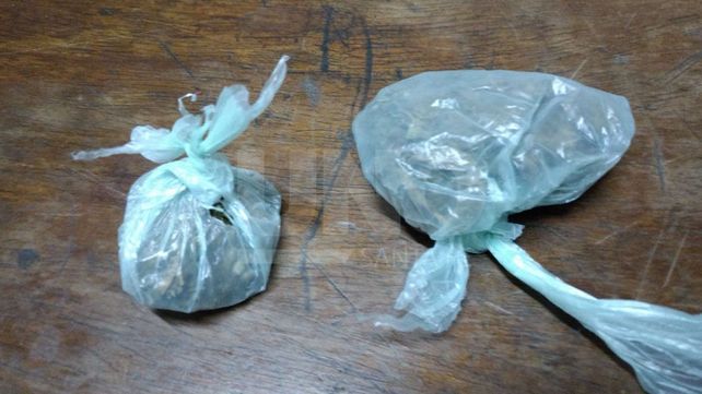 Cachado y preso: tiene 34 años, hacia piruetas y picadas en moto y además vendía marihuana