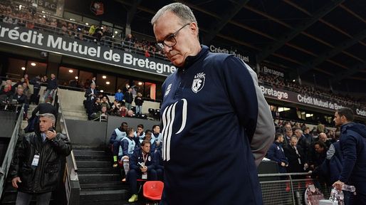 Lille anunció nuevo cuerpo técnino mientras resuelve la salida de Bielsa