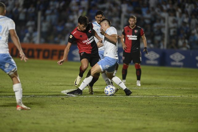 En el primer partido de Mariano Soso como DT de la Lepra, el equipo rojinegro empató en Tucumán.