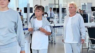 La activista sueca Greta Thunberg llegó a Grecia, tras ser deportada por Israel junto a otros miembros de la flotilla Internacional Sumud