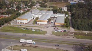 La empresa textil Textilana SA, con más de 45 años de trayectoria en Mar del Plata y que fabrica los pulóveres Mauro Sergio, confirmó la apertura de un concurso preventivo, que es el paso previo a la quiebra.
