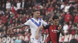 Un jugador de Vélez terminó internado en terapia intensiva tras el empate con Newells