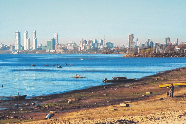 La bajante del río Paraná es histórica y pone en crisis el modelo económico actual.