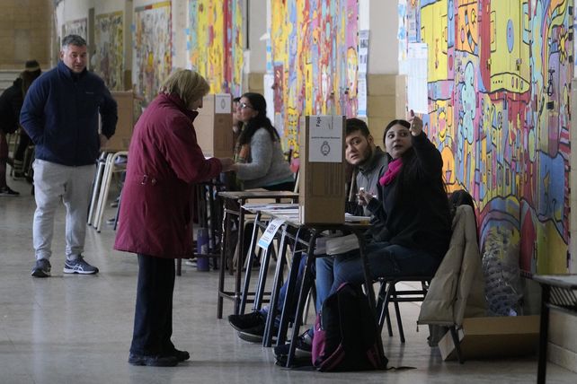 Ya votó el 61,5% del padrón nacional y los principales precandidatos