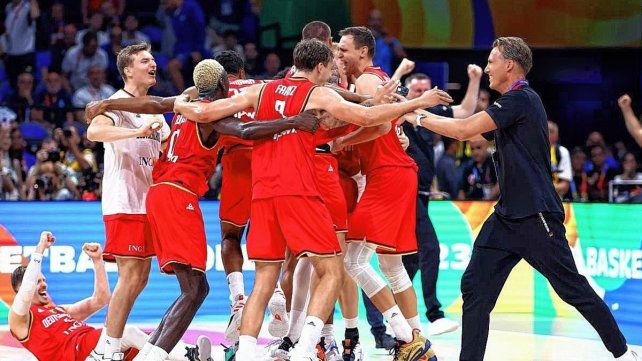 Alemania venció a Estados Unidos yb jugará la final del Mundial ante Serbia.