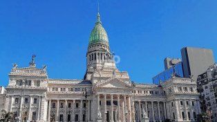 El Gobierno convocaría a sesiones extraordinarias del Congreso para tratar presupuesto y proyectos de reformas