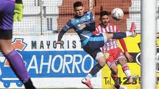 Gimnasia le ganó sobre la hora a Atlético Paraná en el Mutio