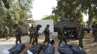 El ejército israelí se encuentra con cadáveres en los kibutz que sufrieron la ocupación de Hamás.&nbsp;
