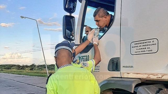 Seguridad vial: por el finde largo habrá controles y restricciones vehiculares