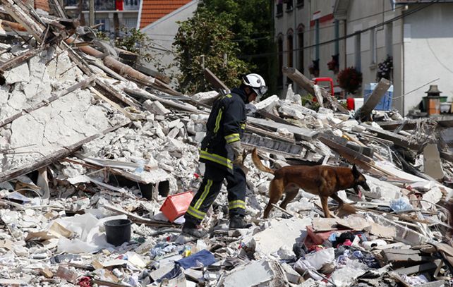 El edificio de Rosny-sous-Bois quedó reducido a escombros.