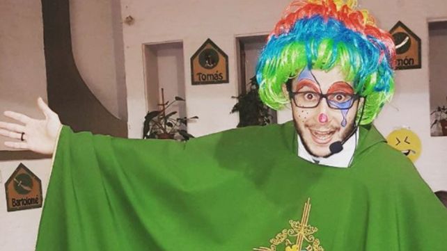 ¿Quién es el cura instagramero del que todos hablan en Córdoba?