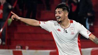 Boca no para y se refuerza con Williams Alarcón