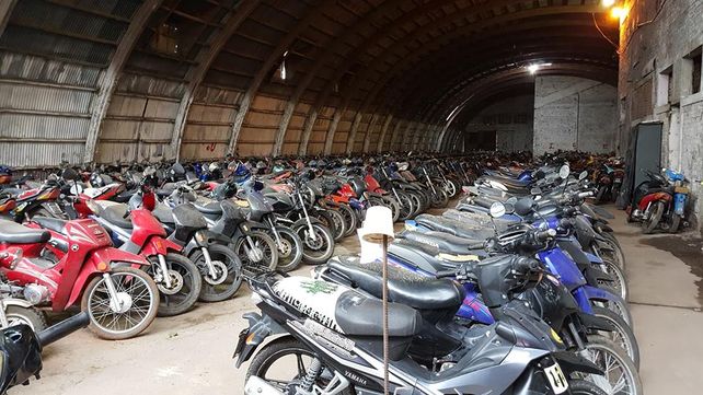 Acopio. Cientos de motos se fueron acumulando tras los controles.