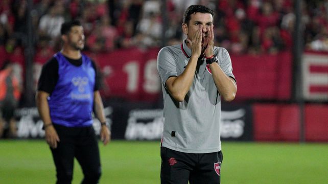 Mauricio Larriera fue técnico de Newells durante el primer semestre de 2024.