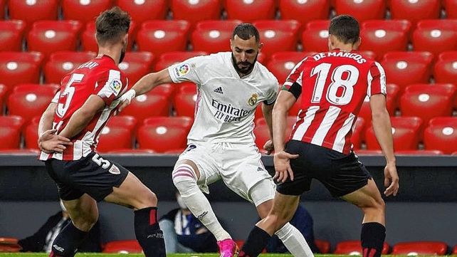 Real Madrid y Bilbao se ponen al día por la Liga de España.