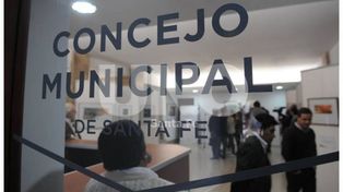 Polémica en el Concejo por el congelamiento de salarios