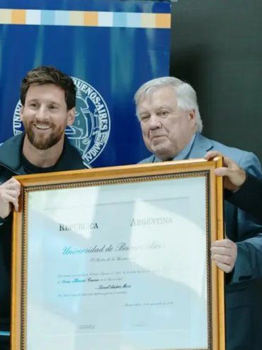 La UBA le entregó a Messi el título de Doctor Honoris Causa