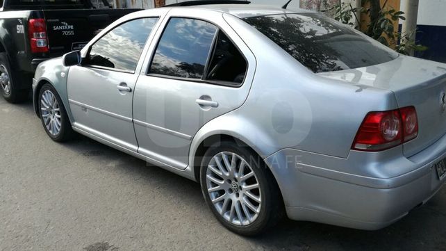 Detuvieron a dos violentos sujetos con un arma de guerra cargada