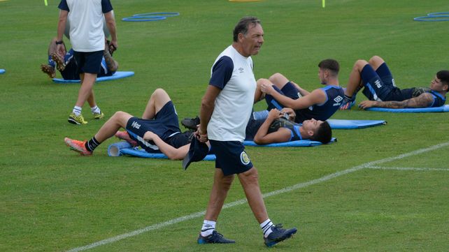 Central viene de hacer un buen partido contra Huracán y Russo quedó conforme, aunque podría cambiar.