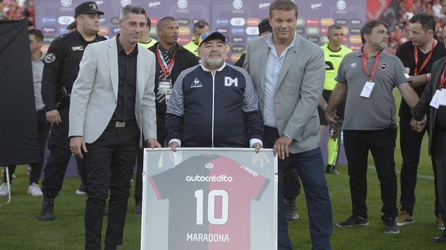Las mejores fotos de la fiesta de Maradona en el Coloso