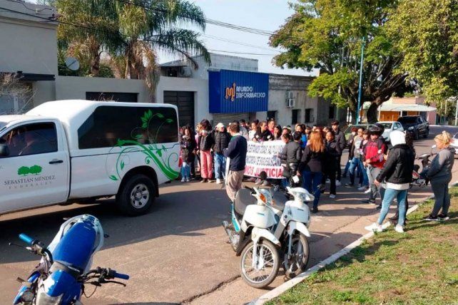 Este sábado por la mañana familiares