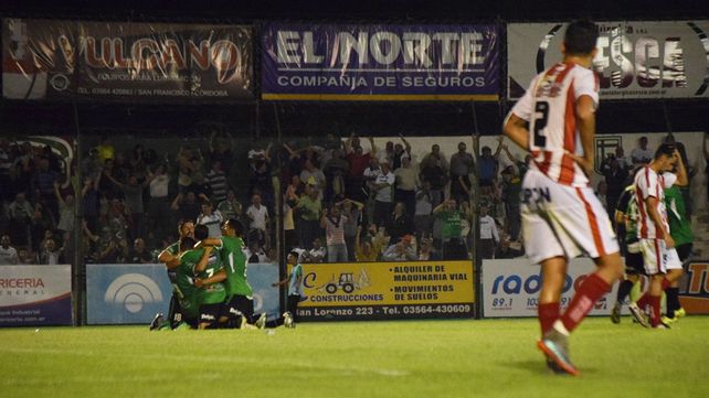 Sufrió la fortaleza. Atlético Paraná le quitaba el invicto como local a Sportivo Belgrano. El festejó quedó en manos de los cordobeses.&nbsp;