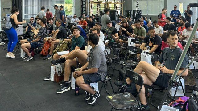 El Club Estudiantes brindó una capacitación teórica con excelentes disertantes