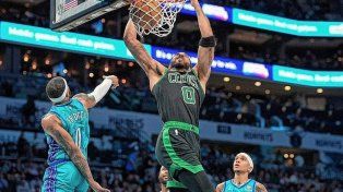 Boston Celtics superó a los Hornets con una estupenda tarea de Jayson Tatum.
