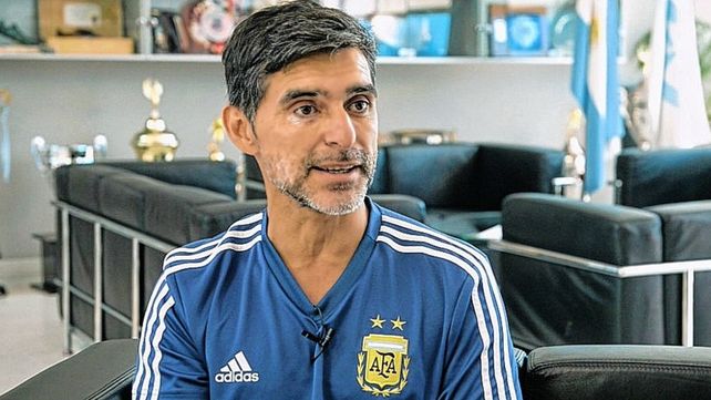 Roberto Ayala confesó que la Selección Argentina viaja con toda la ilusión como todos los argentinos.
