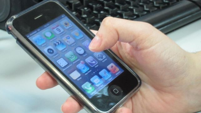 Ordenan simplificar los trámites para dar de baja el celular o el servicio de internet