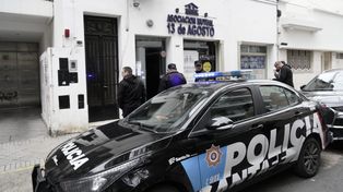 La Mutual 13 de Agosto, Moreno al 500, con custodia policial luego de que se descubriera el robo.