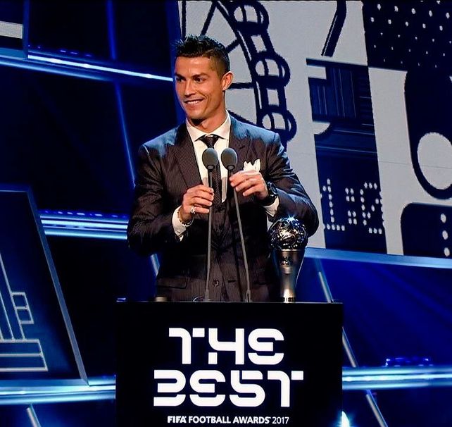Cristiano Ronaldo se quedó con el premio The Best por segundo año consecutivo