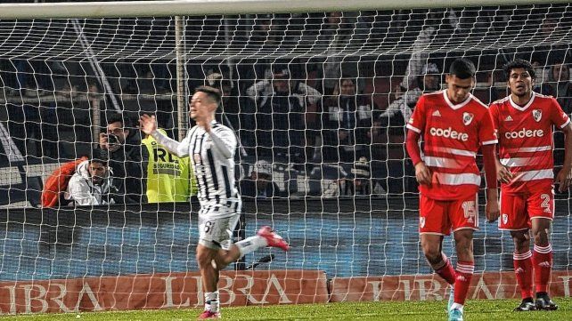 Talleres venció a River y lo eliminó de la Copa Argentina.