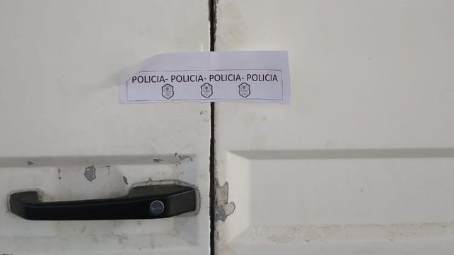 Medida. Los camiones son fajados en las puertas para que nadie baje.&nbsp;