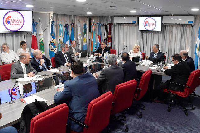 Provincias pedirán a la CSJ que intime a la Nación a pagar la deuda