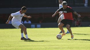 Varios ex campeones con Newells volvieron a jugar en el Coloso