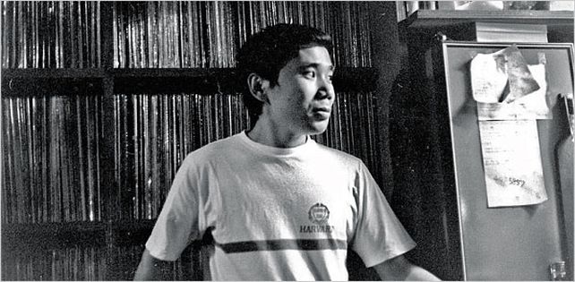 Haruki Murakami, el escritor japonés aclamado en el mundo y despreciado en su tierra