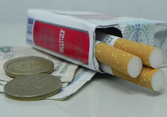 Atentos fumadores: el lunes aumentarán los precios de los cigarrillos