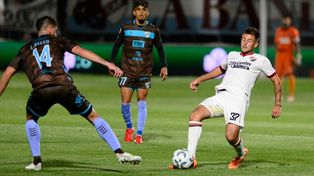 ian Glavinovich regresó a Newells después de su paso por la MLS. Dijo que, más allá de una lesión que lo obligó a parar, la experiencia allí fue muy buena.&nbsp;