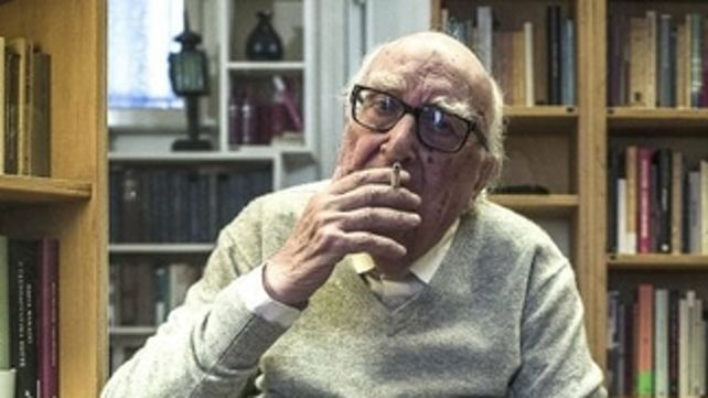 Camilleri en su estudio