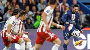 Messi fue reprobado todo el partido en el regreso a PSG, que goleó 5-0 a Ajaccio.