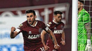 Salvio marcó un doblete para Lanús.