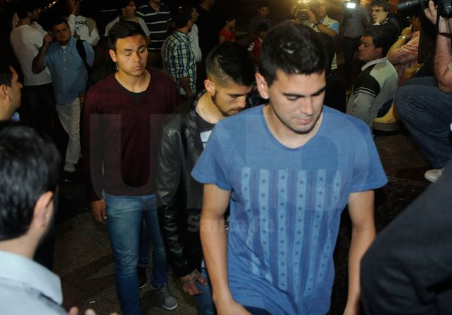 El plantel y los dirigentes de Lanús llegaron a Santa Fe para despedir a Diego Barisone