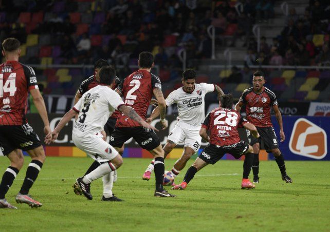 Newells, frágil y vulnerable, cayó ante Central Córdoba