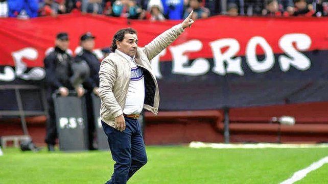 Coleoni quedó muy cerca de ser el DT de Patronato