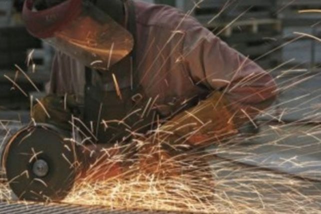 La actividad industrial enfrentó una menor demanda en el 2012