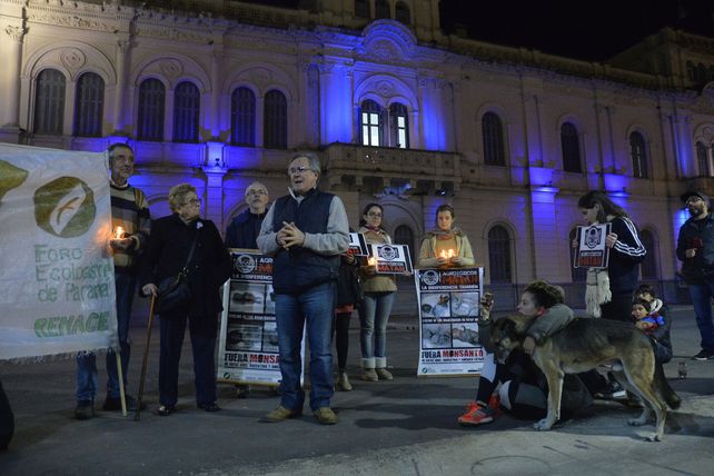 Daniel Verzeñassi contando las últimas noticias.&nbsp;